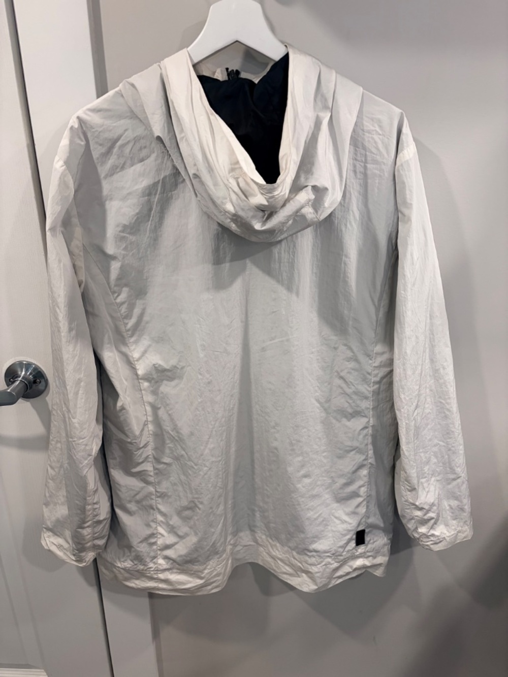 Rain jacket - Picture 3 of 3